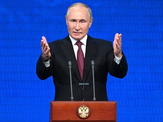 Путин заявил: Россия становится более суверенной и уверенной в себе