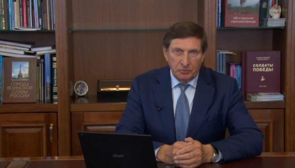 Глава Великих Лук Николай Козловский рассказал о лучном спорте и его развитии в городе