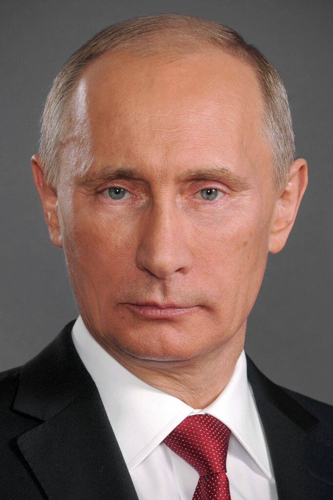 Путин поручил увековечить память участников СВО