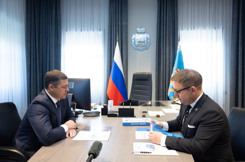 Михаил Ведерников провел встречу с председателем Избирательной комиссии региона Игорем Соповым